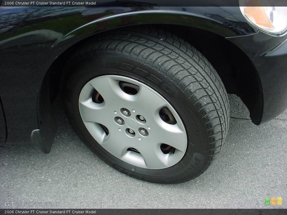 2006 Chrysler PT Cruiser  Wheel and Tire Photo #17234724