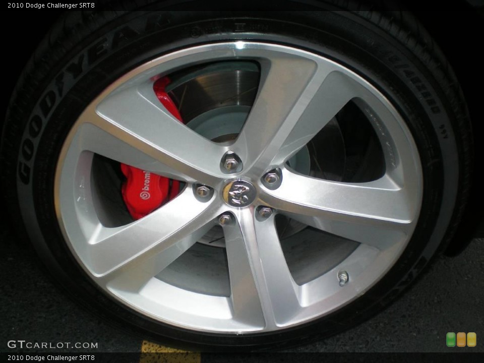 2010 Dodge Challenger SRT8 Wheel and Tire Photo #17982485