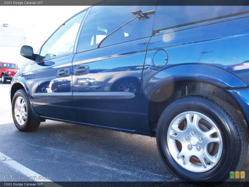 2003 Dodge Caravan SXT Wheel and Tire Photo #23679316