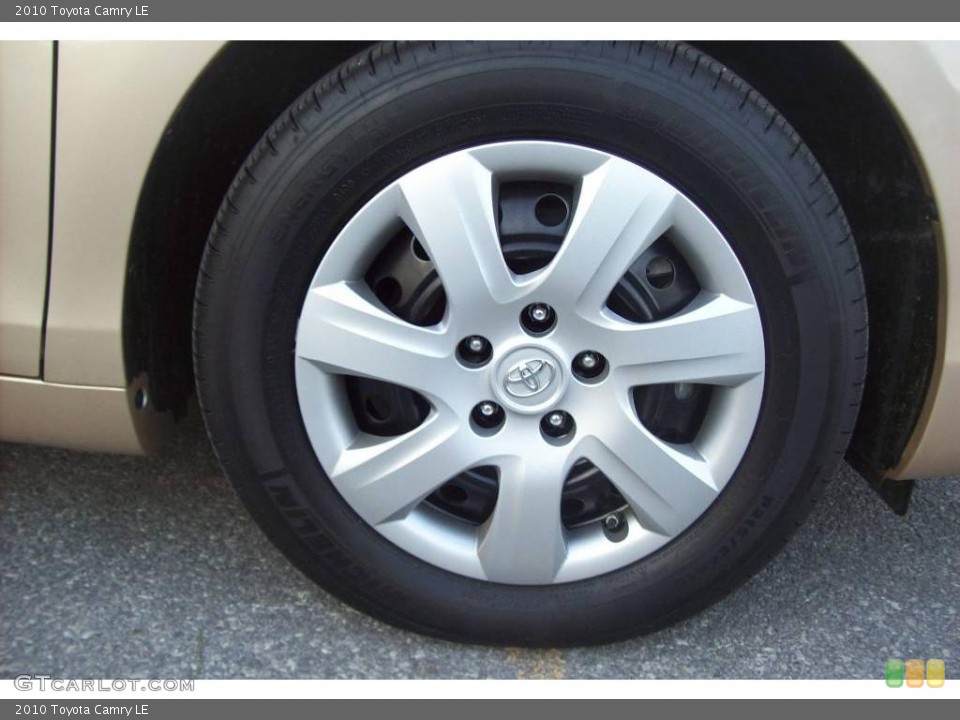 2010 Toyota Camry LE Wheel and Tire Photo #24335043