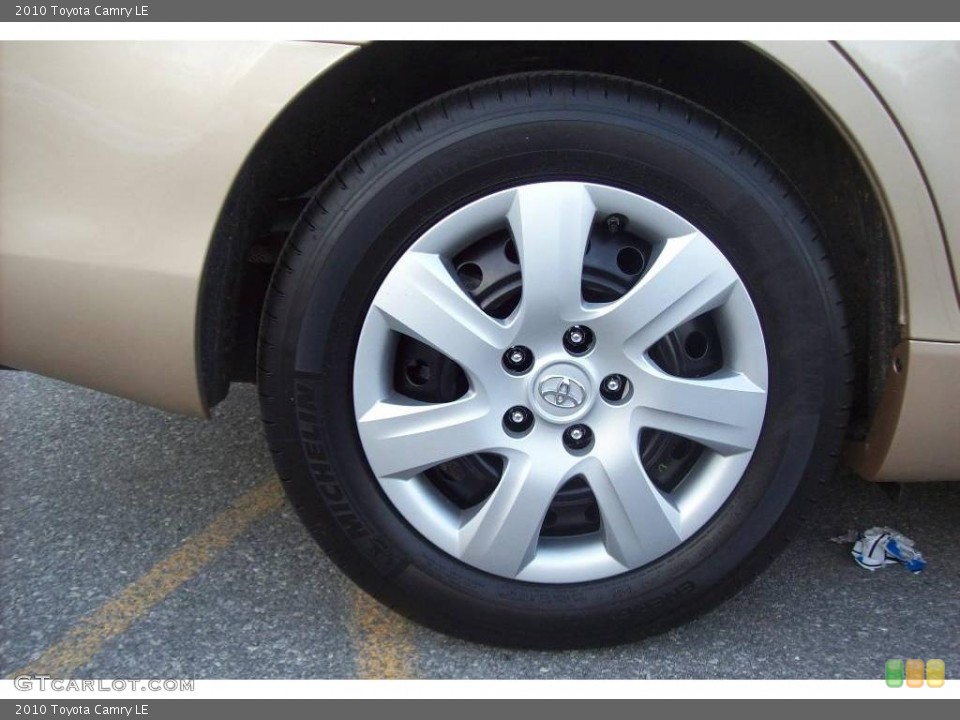 2010 Toyota Camry LE Wheel and Tire Photo #24335051
