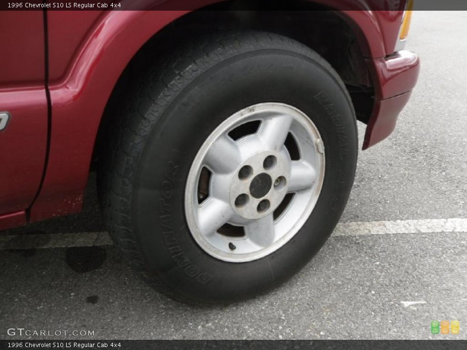 1996 Chevrolet S10 LS Regular Cab 4x4 Wheel and Tire Photo #29111626
