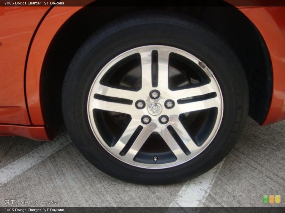 2006 Dodge Charger R/T Daytona Wheel and Tire Photo #29929225