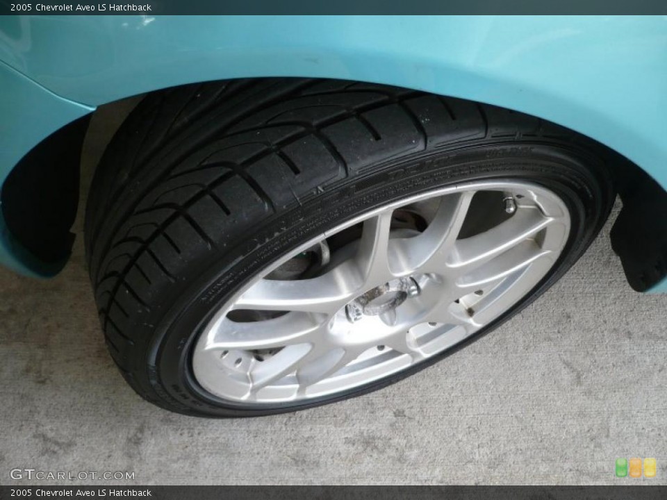 2005 Chevrolet Aveo Custom Wheel and Tire Photo #33429774