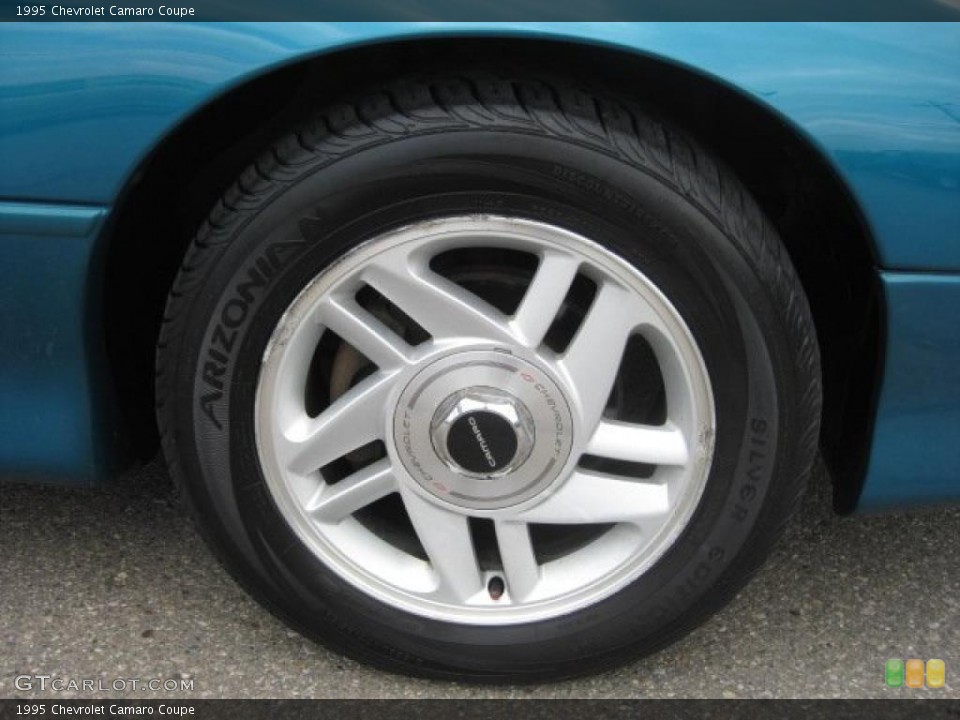 1995 Chevrolet Camaro Coupe Wheel and Tire Photo #33451530