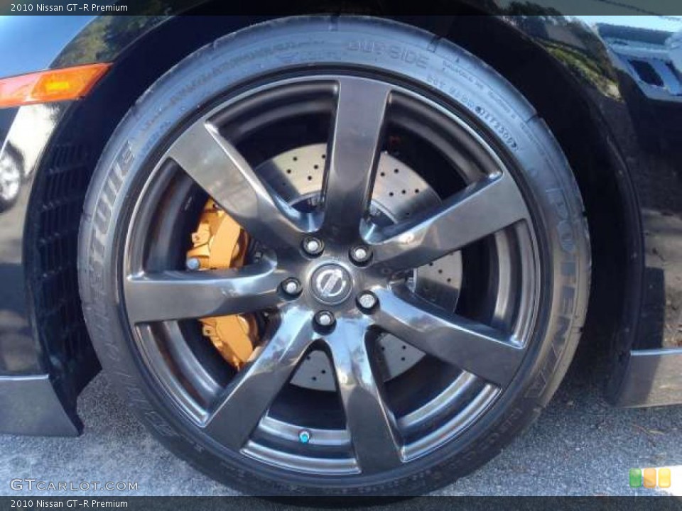 2010 Nissan GT-R Premium Wheel and Tire Photo #37284196