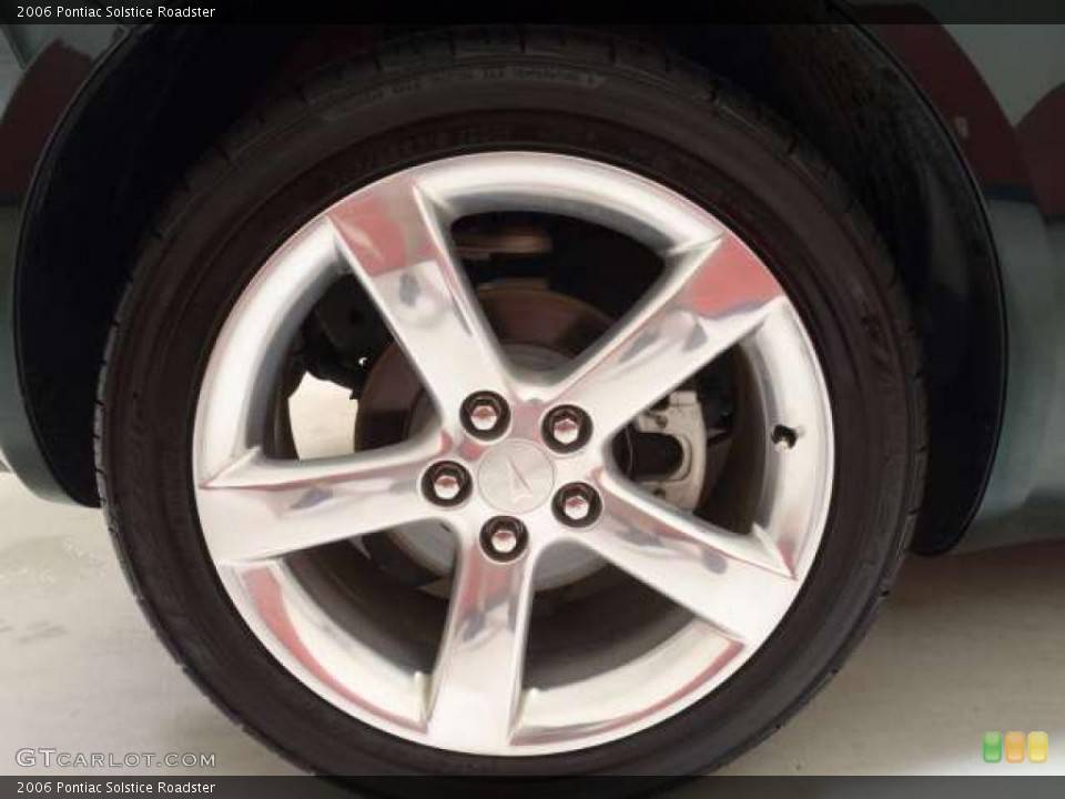 2006 Pontiac Solstice Roadster Wheel and Tire Photo #37284388