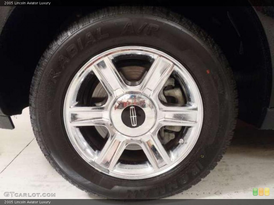 2005 Lincoln Aviator Luxury Wheel and Tire Photo #37323951