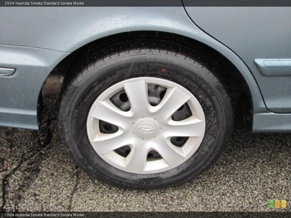 2004 Hyundai Sonata  Wheel and Tire Photo #37360428