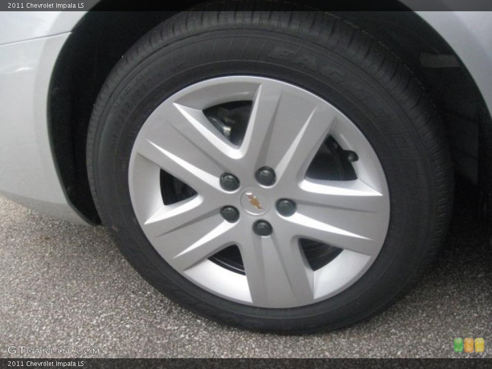 2011 Chevrolet Impala LS Wheel and Tire Photo #37405154