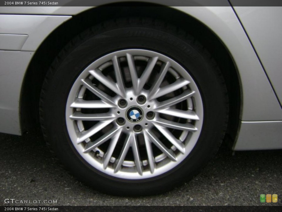 2004 BMW 7 Series 745i Sedan Wheel and Tire Photo #37420003