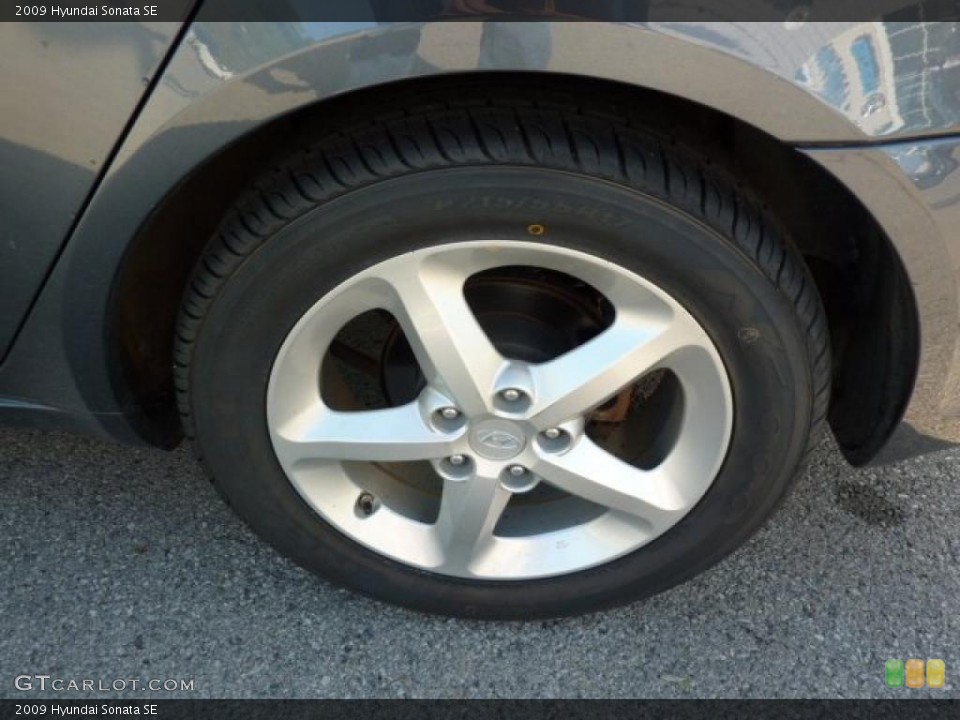 2009 Hyundai Sonata SE Wheel and Tire Photo #37509486