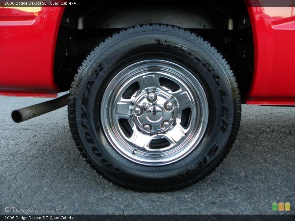 2006 Dodge Dakota SLT Quad Cab 4x4 Wheel and Tire Photo #37720745