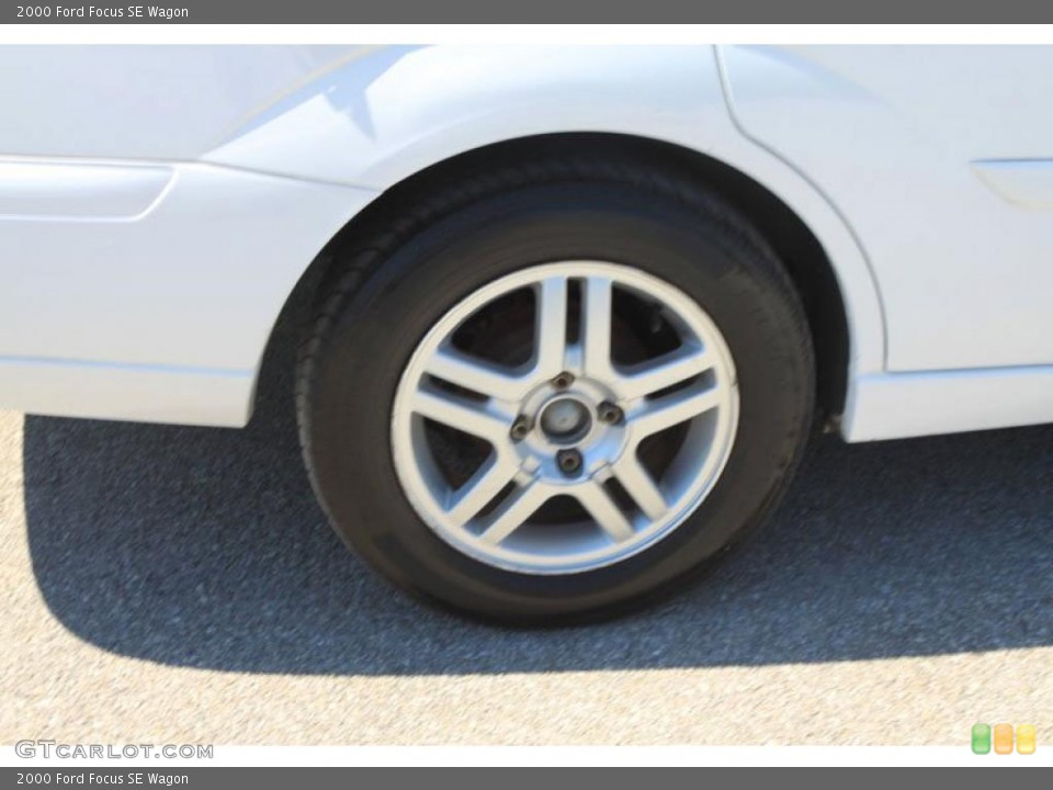 2000 Ford Focus SE Wagon Wheel and Tire Photo #37785948