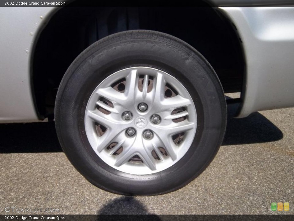 2002 Dodge Grand Caravan Sport Wheel and Tire Photo #37795160