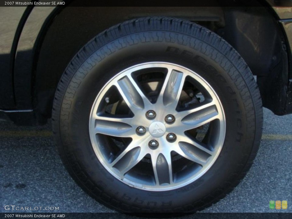 2007 Mitsubishi Endeavor SE AWD Wheel and Tire Photo #37804060