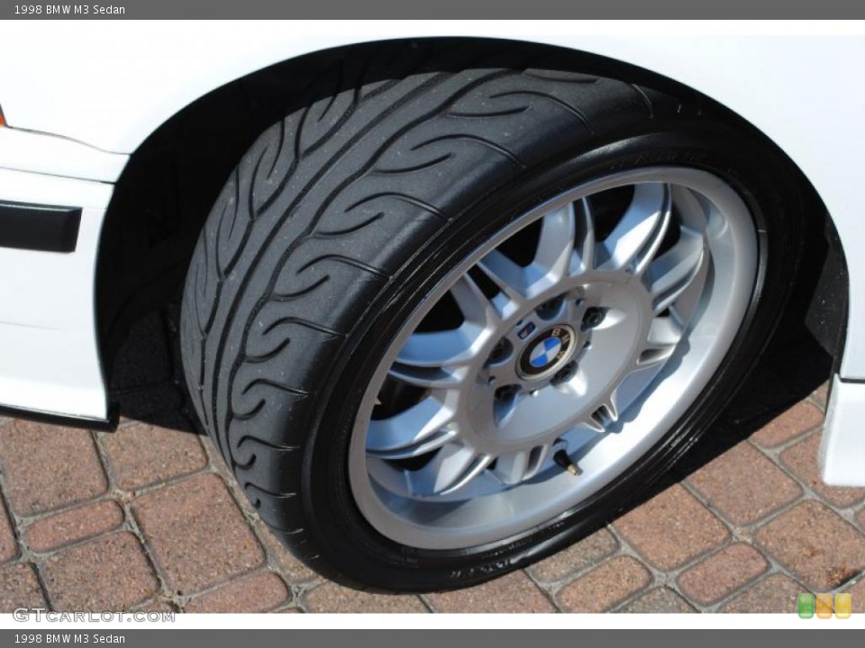 1998 BMW M3 Sedan Wheel and Tire Photo #37824486