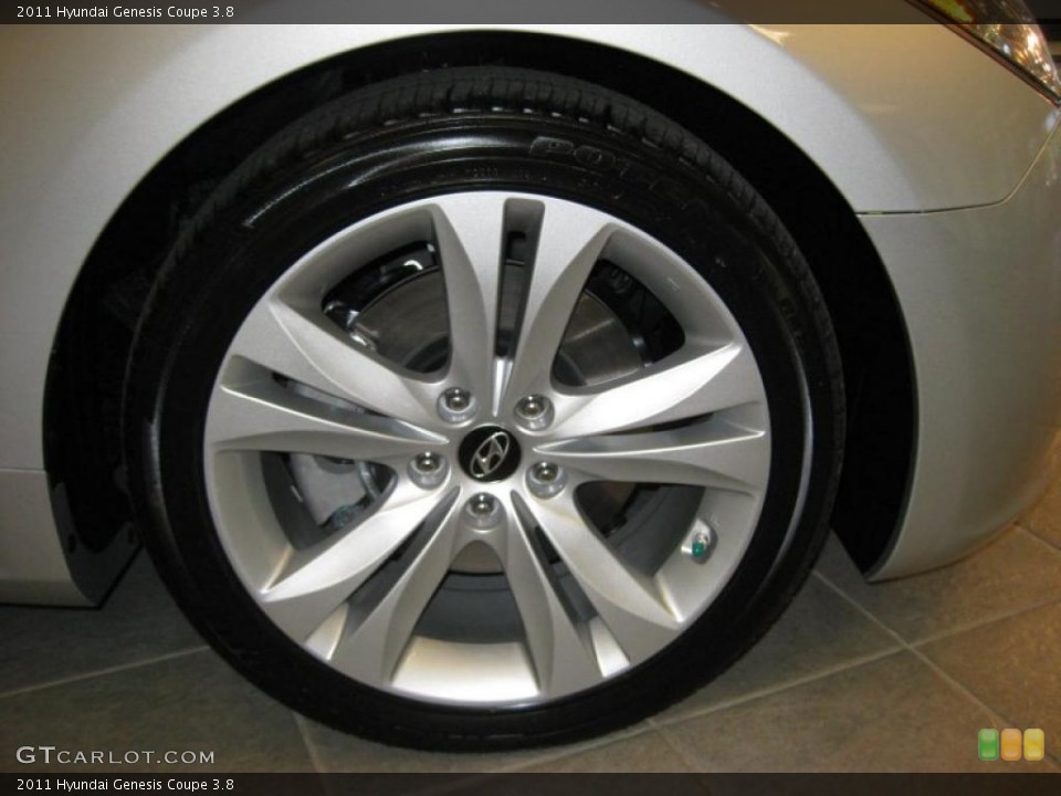 2011 Hyundai Genesis Coupe 3.8 Wheel and Tire Photo #37842443