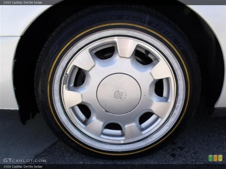 2000 Cadillac DeVille Sedan Wheel and Tire Photo #37845659