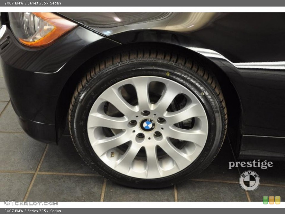 2007 BMW 3 Series 335xi Sedan Wheel and Tire Photo #37857888