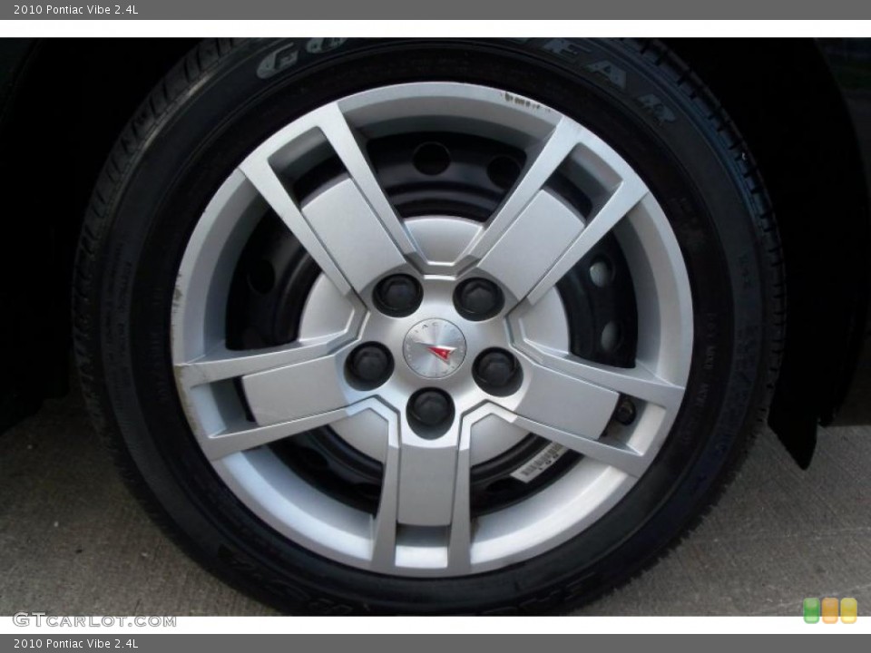 2010 Pontiac Vibe 2.4L Wheel and Tire Photo #37866764
