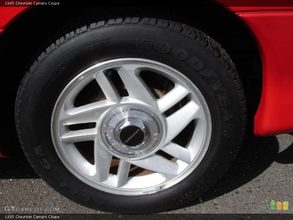 1995 Chevrolet Camaro Coupe Wheel and Tire Photo #37876704