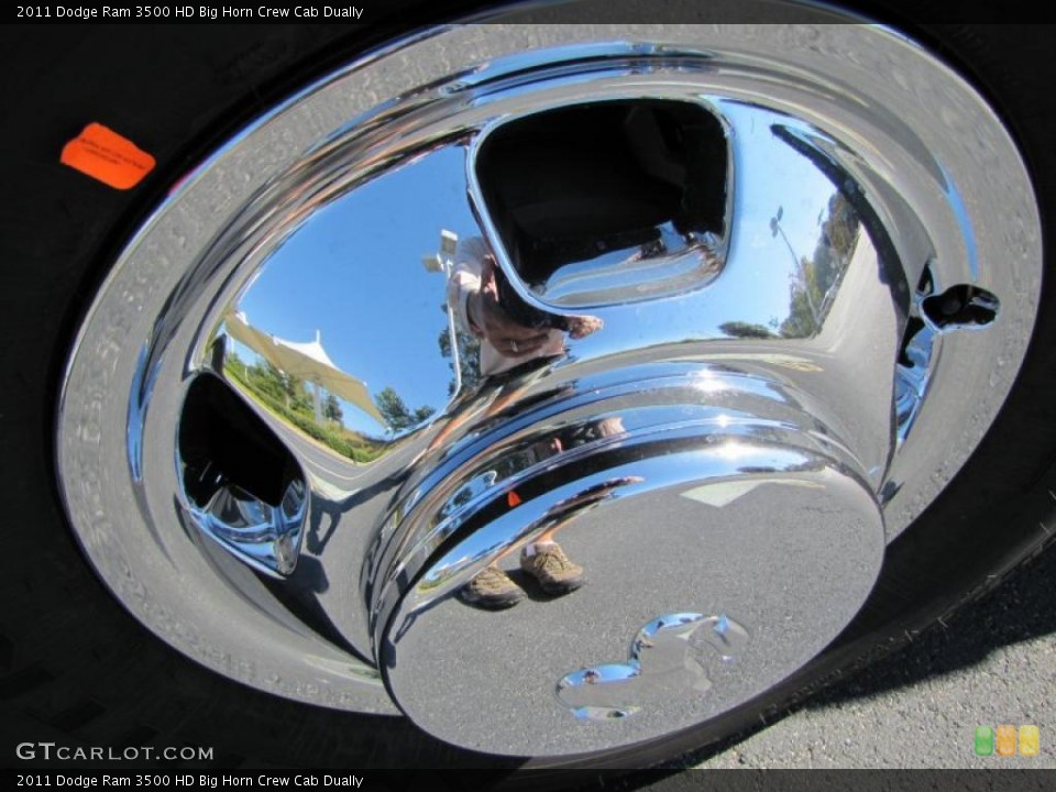 2011 Dodge Ram 3500 HD Big Horn Crew Cab Dually Wheel and Tire Photo #37880604
