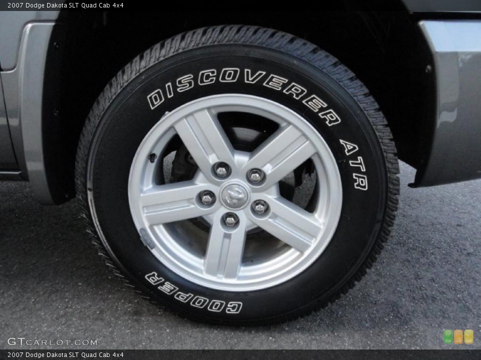 2007 Dodge Dakota SLT Quad Cab 4x4 Wheel and Tire Photo #37903927