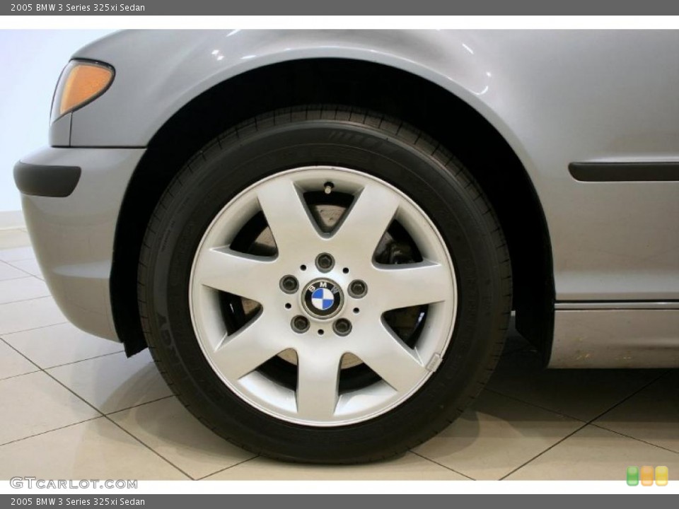 2005 BMW 3 Series 325xi Sedan Wheel and Tire Photo #37904291
