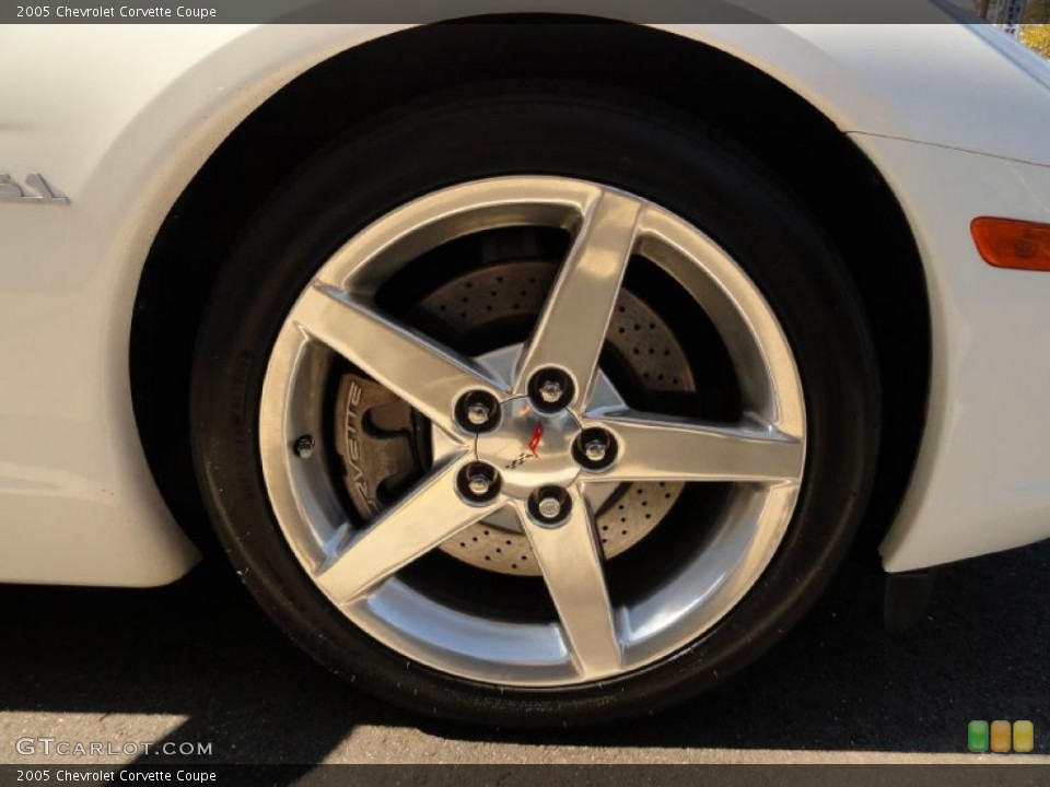 2005 Chevrolet Corvette Coupe Wheel and Tire Photo #37904779