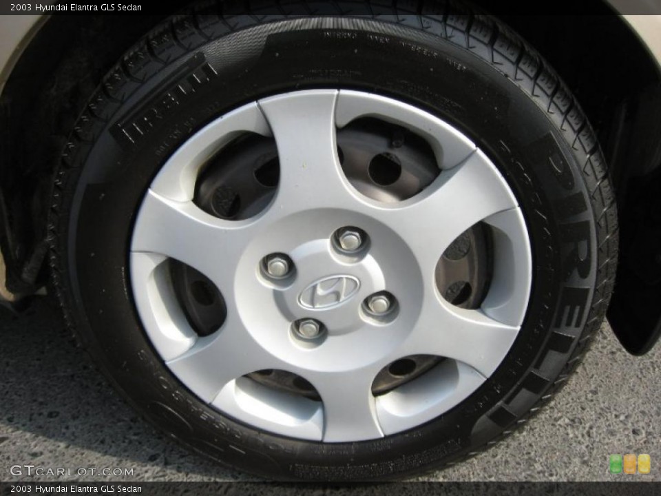 2003 Hyundai Elantra GLS Sedan Wheel and Tire Photo #37921602