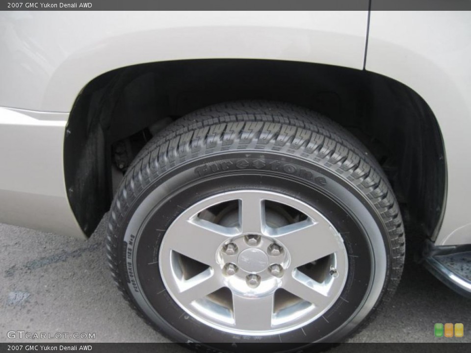 2007 GMC Yukon Denali AWD Wheel and Tire Photo #37926658