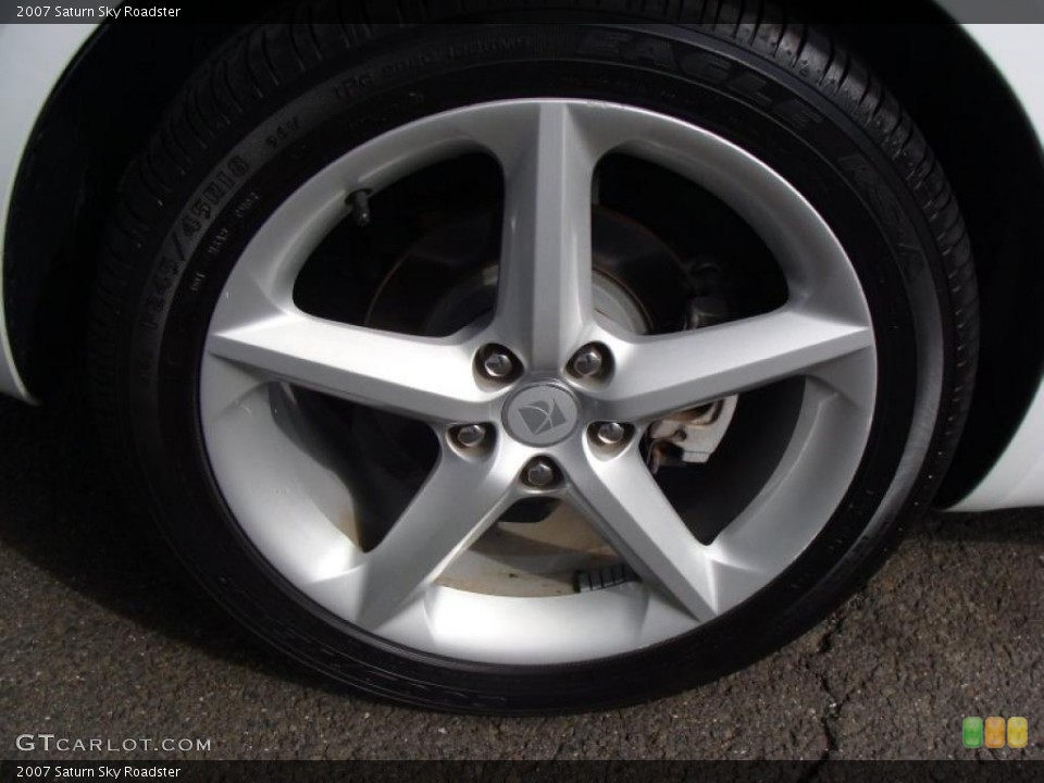 2007 Saturn Sky Roadster Wheel and Tire Photo #37938366