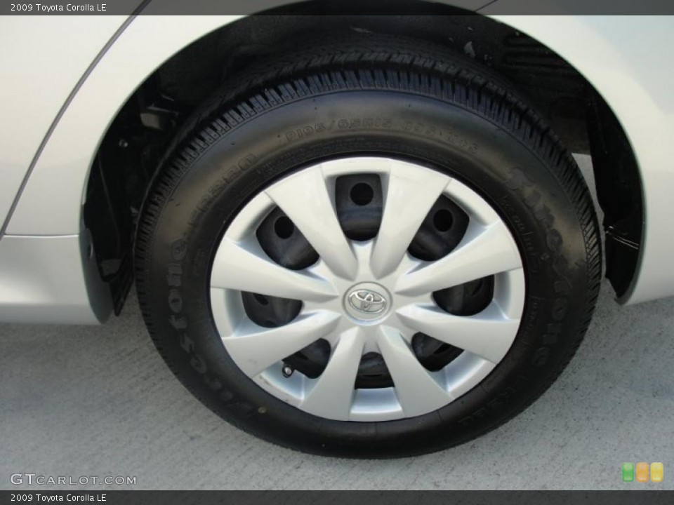 2009 Toyota Corolla LE Wheel and Tire Photo #37939442