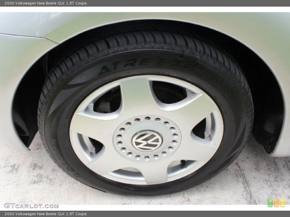 2000 Volkswagen New Beetle GLX 1.8T Coupe Wheel and Tire Photo #37981780