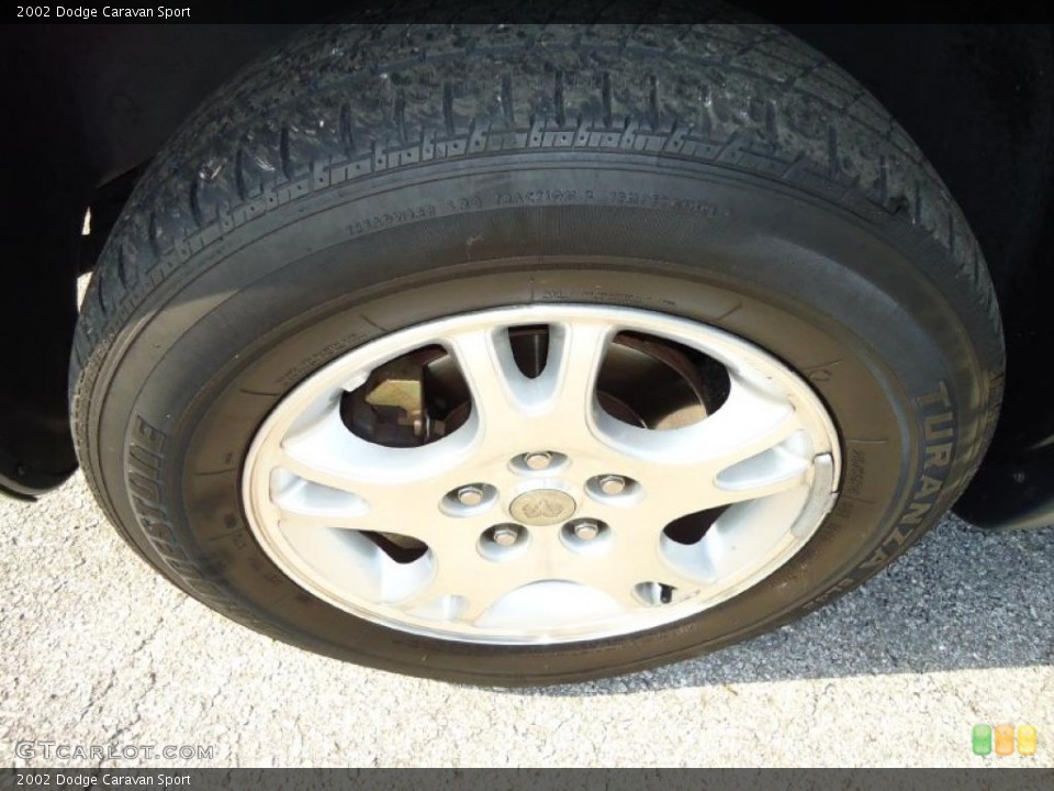 2002 Dodge Caravan Sport Wheel and Tire Photo #37982052
