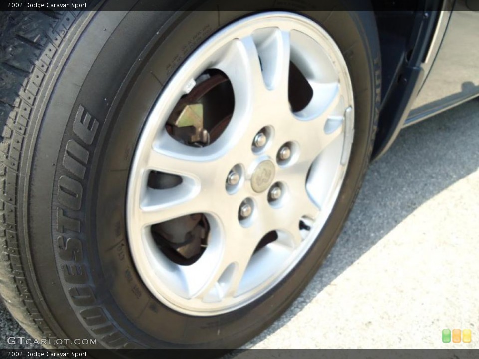 2002 Dodge Caravan Sport Wheel and Tire Photo #37982068
