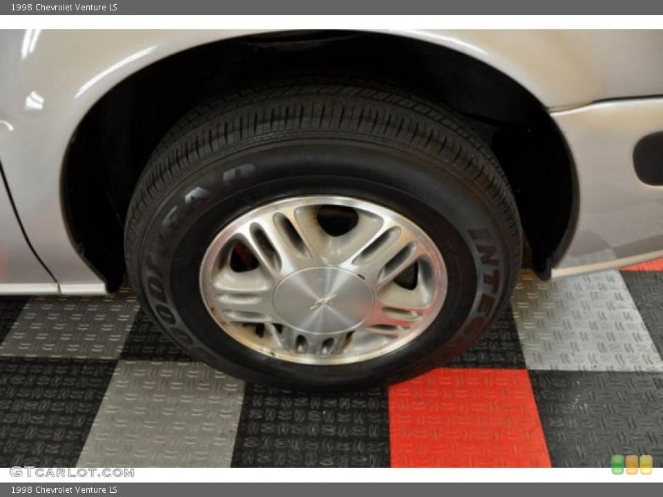 1998 Chevrolet Venture Wheels and Tires