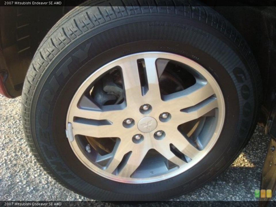 2007 Mitsubishi Endeavor SE AWD Wheel and Tire Photo #38039466