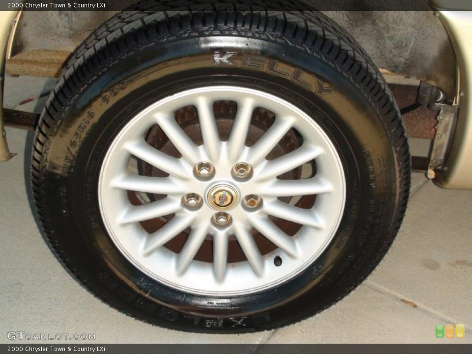 2000 Chrysler Town & Country LXi Wheel and Tire Photo #38040942