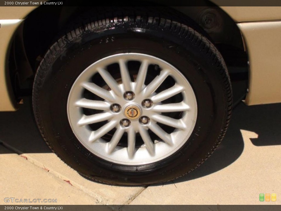 2000 Chrysler Town & Country LXi Wheel and Tire Photo #38040958
