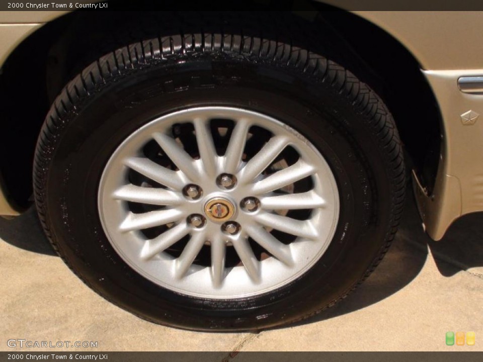 2000 Chrysler Town & Country LXi Wheel and Tire Photo #38040978