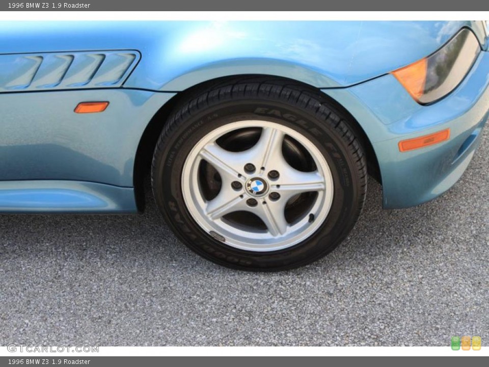 1996 BMW Z3 1.9 Roadster Wheel and Tire Photo #38052602