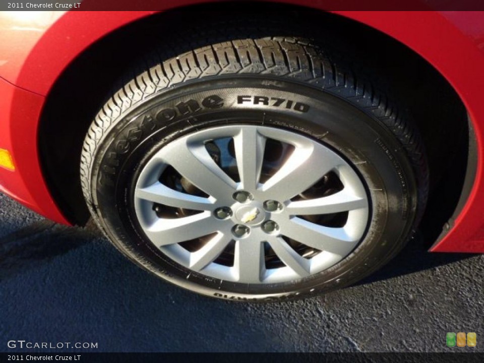 2011 Chevrolet Cruze LT Wheel and Tire Photo #38065236