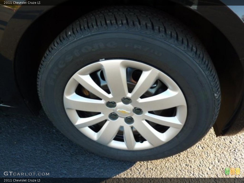 2011 Chevrolet Cruze LS Wheel and Tire Photo #38065492