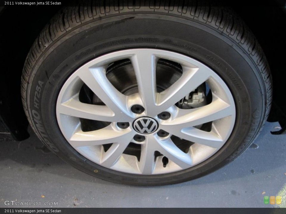 2011 Volkswagen Jetta SE Sedan Wheel and Tire Photo #38092585
