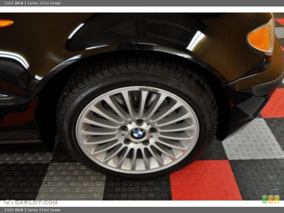 2003 BMW 3 Series 330xi Sedan Wheel and Tire Photo #38095075