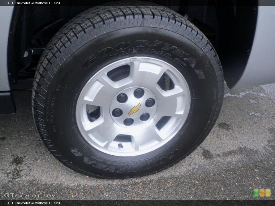 2011 Chevrolet Avalanche LS 4x4 Wheel and Tire Photo #38127922