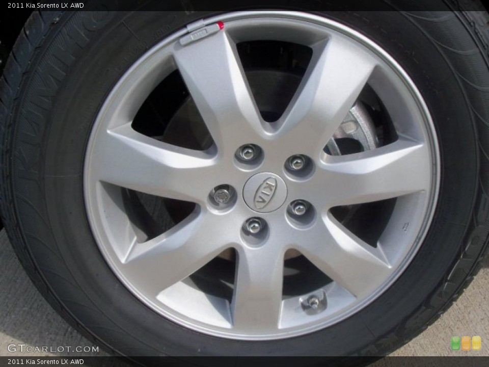 2011 Kia Sorento LX AWD Wheel and Tire Photo #38131702