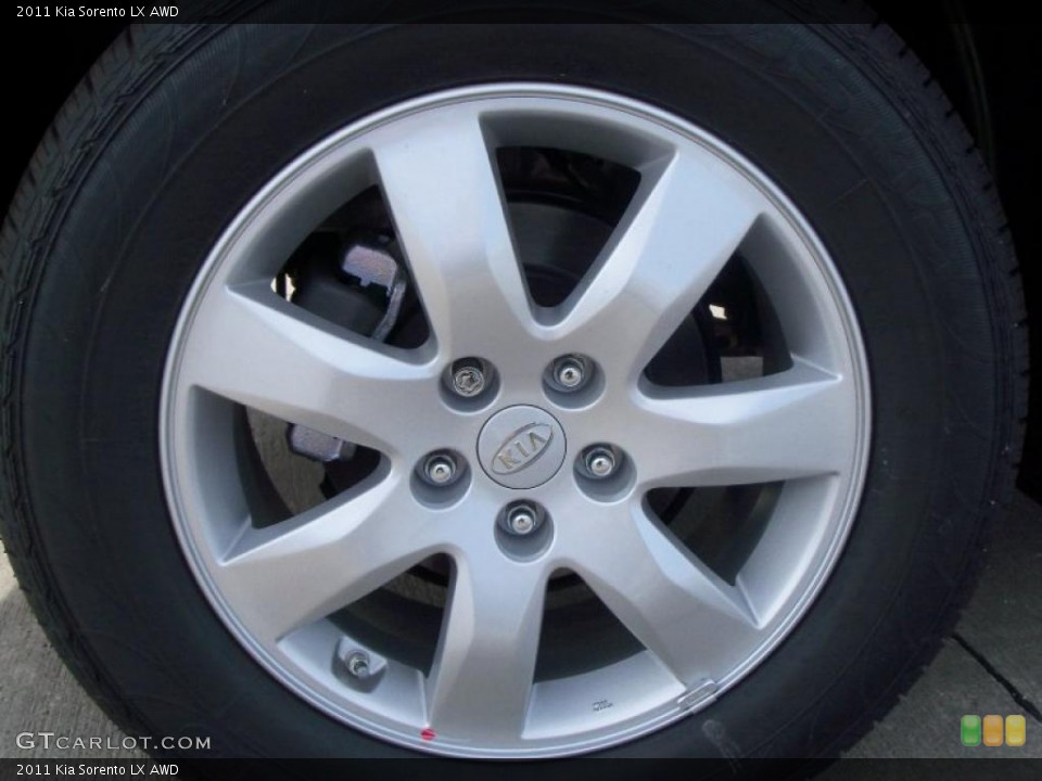 2011 Kia Sorento LX AWD Wheel and Tire Photo #38131730